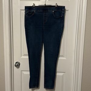 EUC; Maurice’s 20 Regular Slip Up Stretch Jean